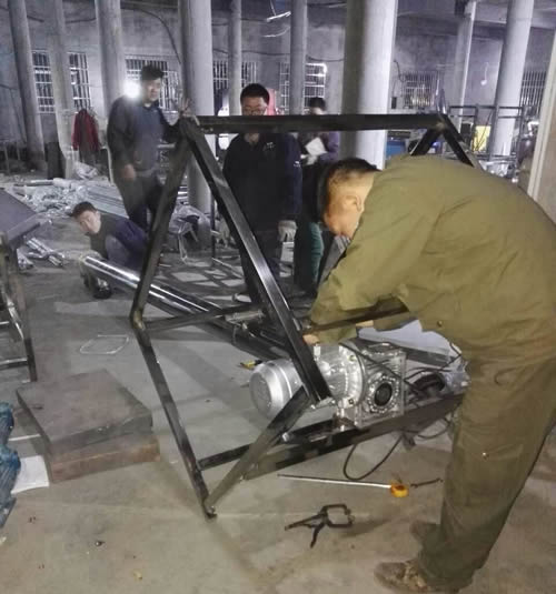 粉劑包裝機生產現場