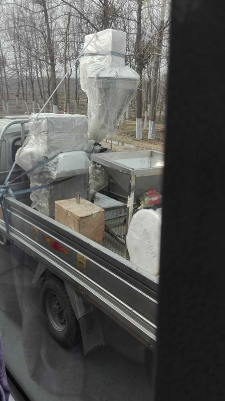 格特小插曲；安裝售后人員偶遇自己粉劑包裝機(jī)